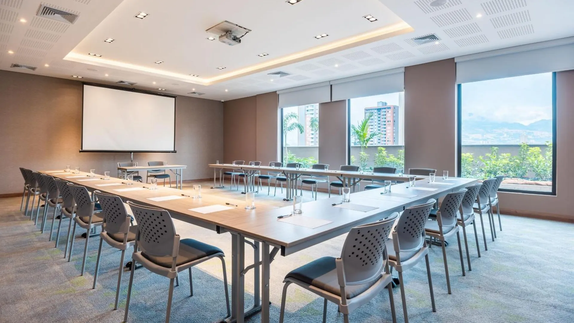 Fairfield By Marriott Medellin Sabaneta Hotel Itagui